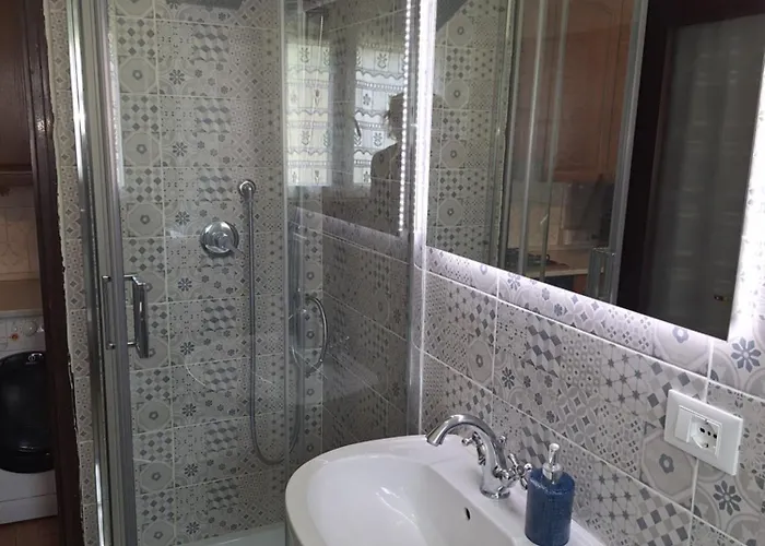 Aduepassidalmarediviamolinelli *